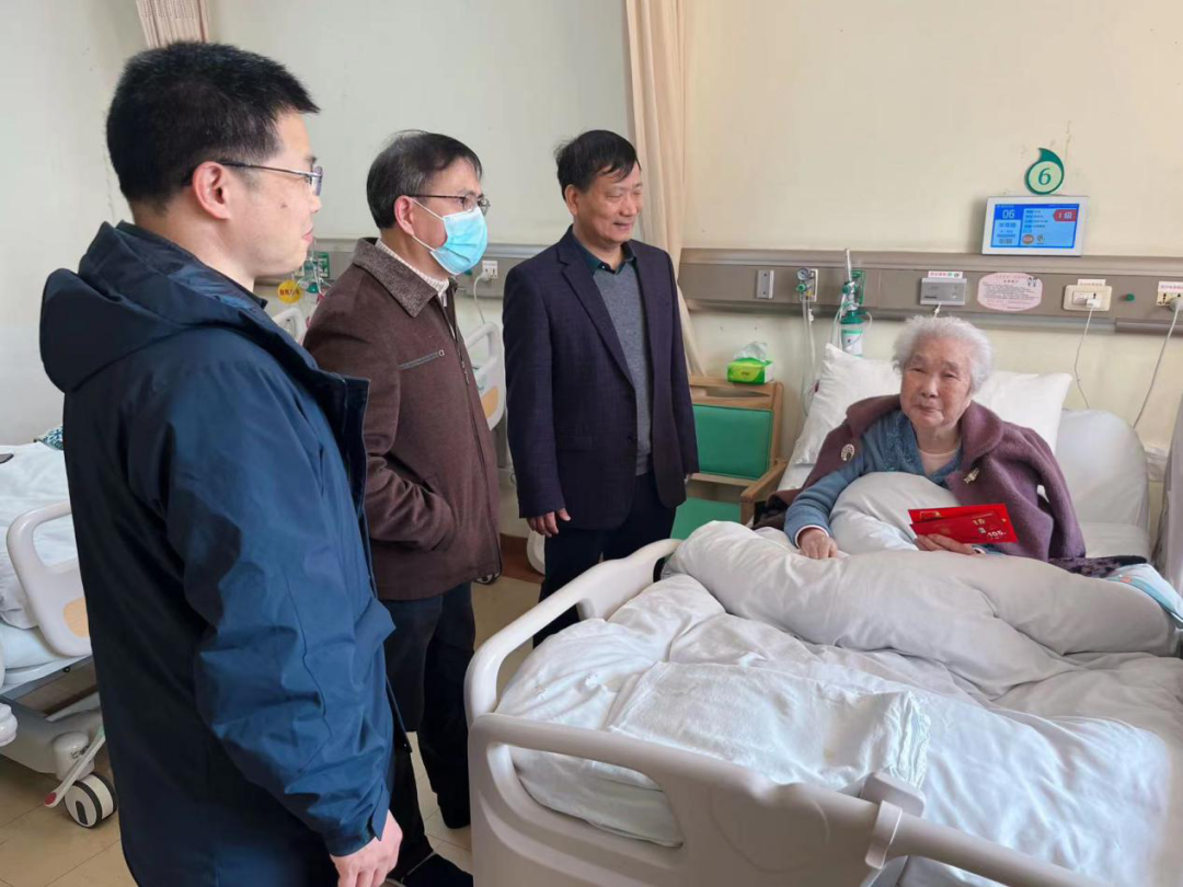 新春慰問丨石化設(shè)計院開展新春慰問活動(圖2)