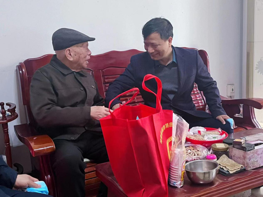 新春慰問丨石化設(shè)計院開展新春慰問活動(圖3)