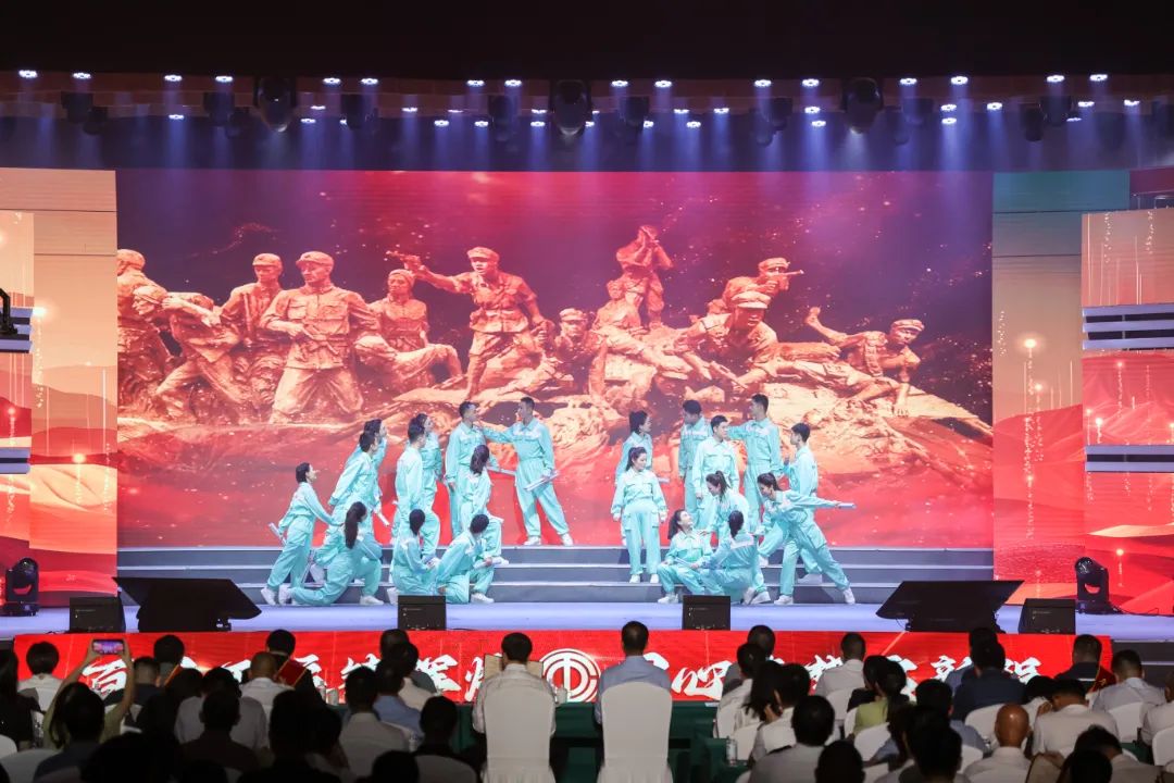 百年工運(yùn)鑄輝煌 同心筑夢(mèng)啟新程 ▏集團(tuán)選送節(jié)目參加省總工會(huì)慶祝中華全國(guó)總工會(huì)成立100周年主題活動(dòng)(圖1)